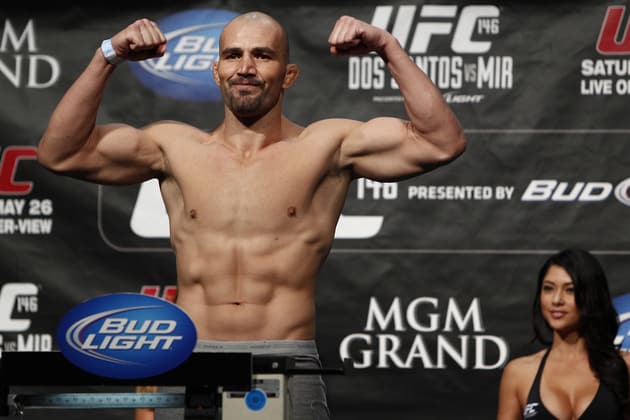 Glover Teixeira Puts Ovince Saint Preux To Sleep With Choke In Third Round