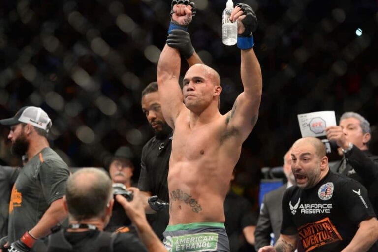 Robbie Lawler Aiming To Return To Full Training In February