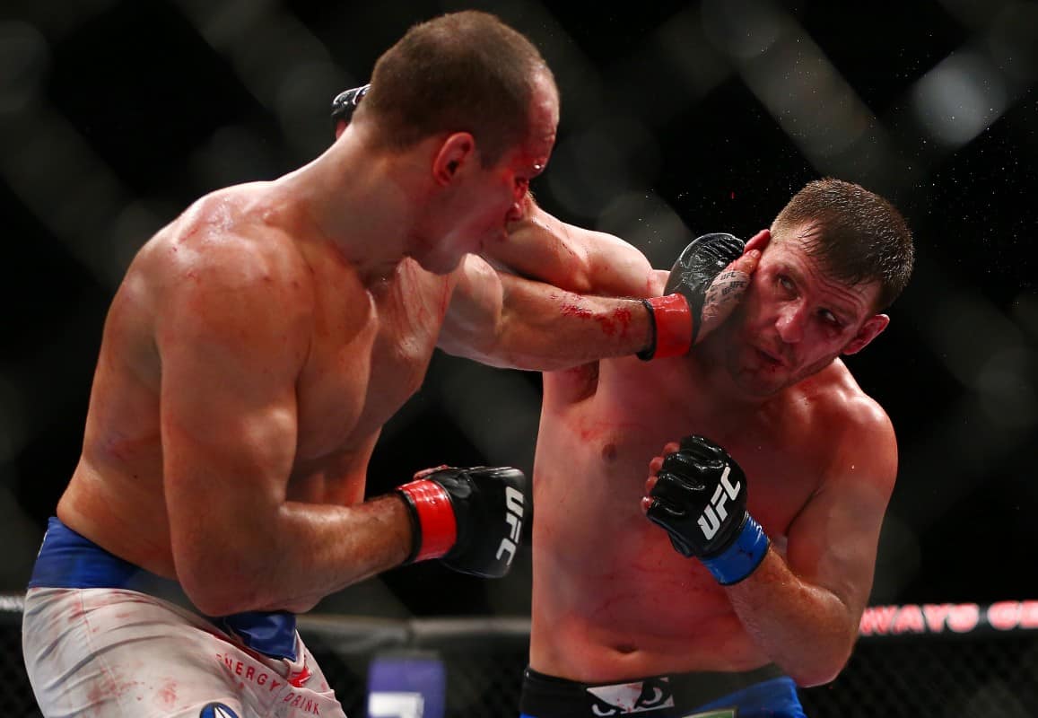 Poll: Who Do You Think Won UFC on FOX 13's Main Event? 1 stipe miocic