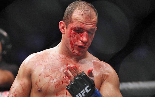 UFC on FOX 13 Post-Fight Bonuses: Dos Santos, Miocic, Mitrione, Entwistle Pocket $50,000 1 jds