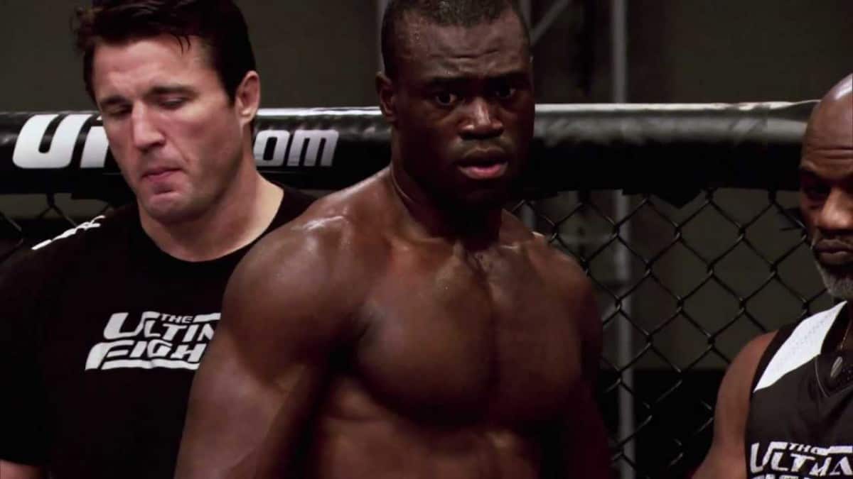 Urijah Hall Gets Ron Stallings At UFC Fight Night 59 1 UriahHallConcerned