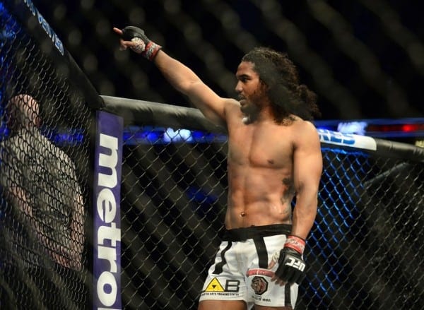 UFC Fight Night 60: Benson Henderson vs. Brandon Thatch Highlights