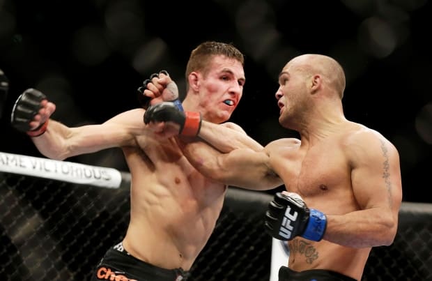 Rory MacDonald Opens As Betting Favorite Against Robbie Lawler