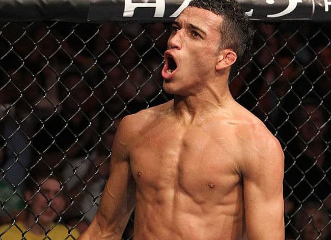 UFC Fight Night 67 Results: Charles Oliveira Taps Nik Lentz In A War