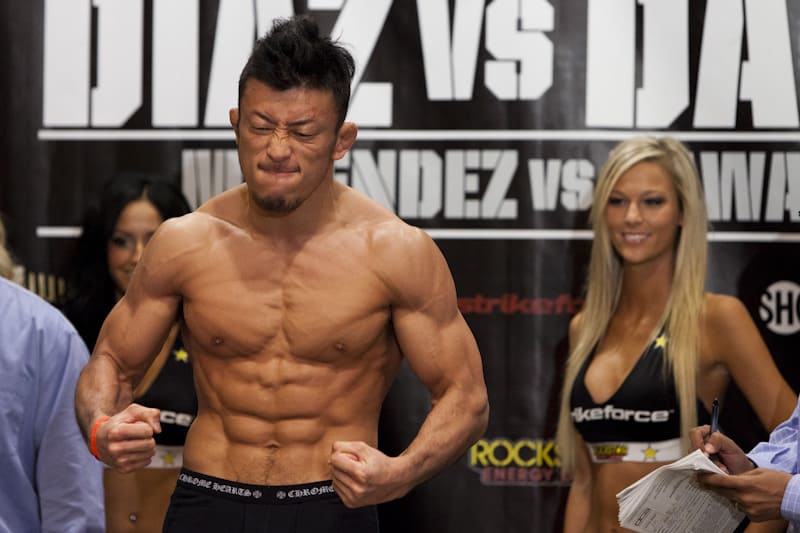 Tatsuya Kawajiri Out-Grinds Dennis Siver In Close Decision Win 1 Tatsuya Kawajiri
