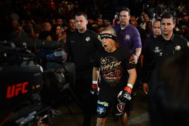 Urijah Faber Believes Conor McGregor Will Be Happy To Give Up