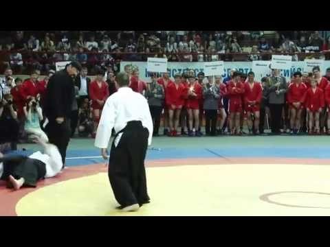 Video: Steven Seagal Throws Around Students In Martial Arts 'Demonstration' 1 hqdefault3