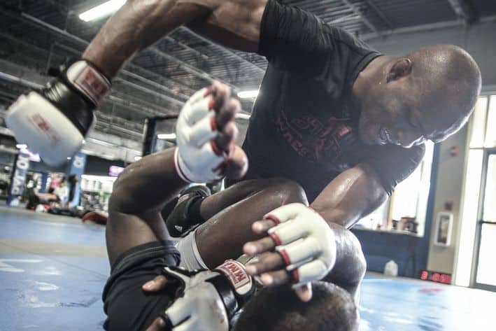 Kamaru Usman Chokes Hayder Hassan To Become TUF 21 Winner