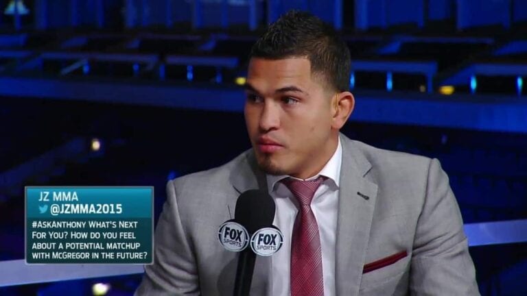 Anthony Pettis Calls Out Conor McGregor At Lightweight
