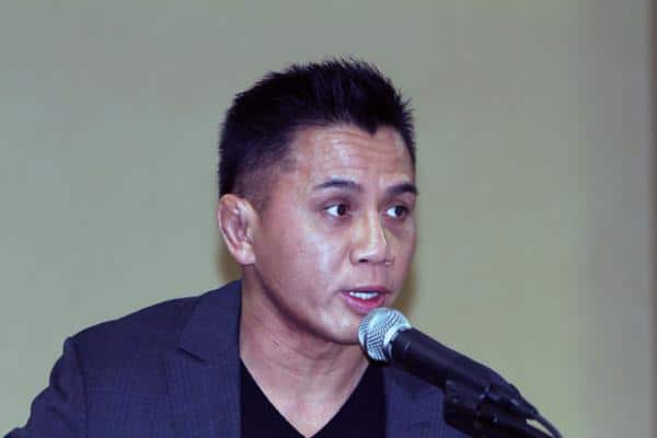 Cung Le Blasts UFC & Dana White For 'Strong-Arm Sh*t' 1 20141216083007 CungLe