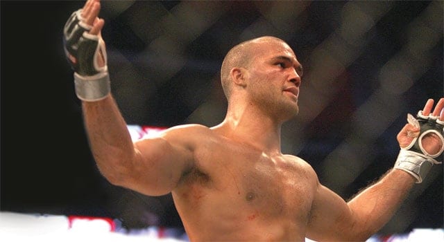 Robbie Lawler Injures Thumb, Title Bout With Carlos Condit Pushed Back