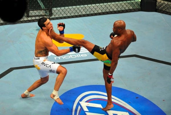 Anderson Silva Says Vitor Belfort ‘Already Experienced His Smelly Feet’