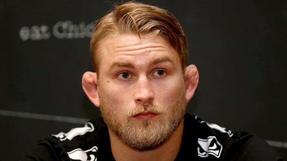 012215-UFC-Alexander-Gustafsson-SS-PI.vresize.1200.675.high_.50