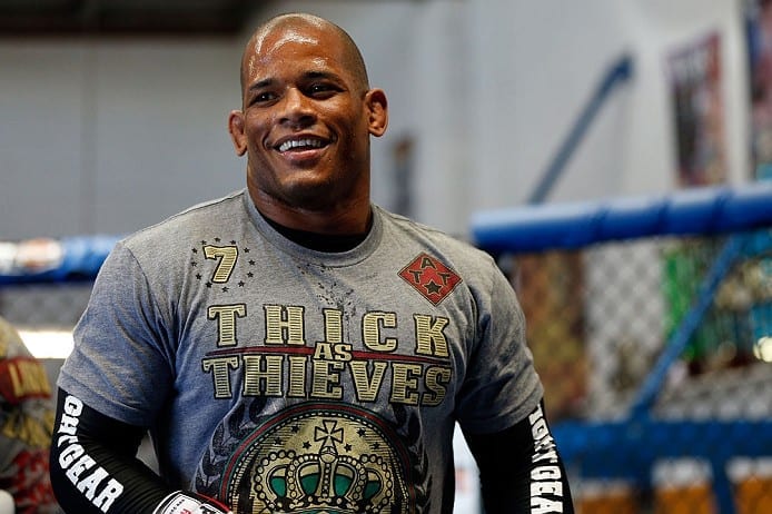 Hector Lombard: Mark Hunt Couldn’t Knock Me Out In Sparring