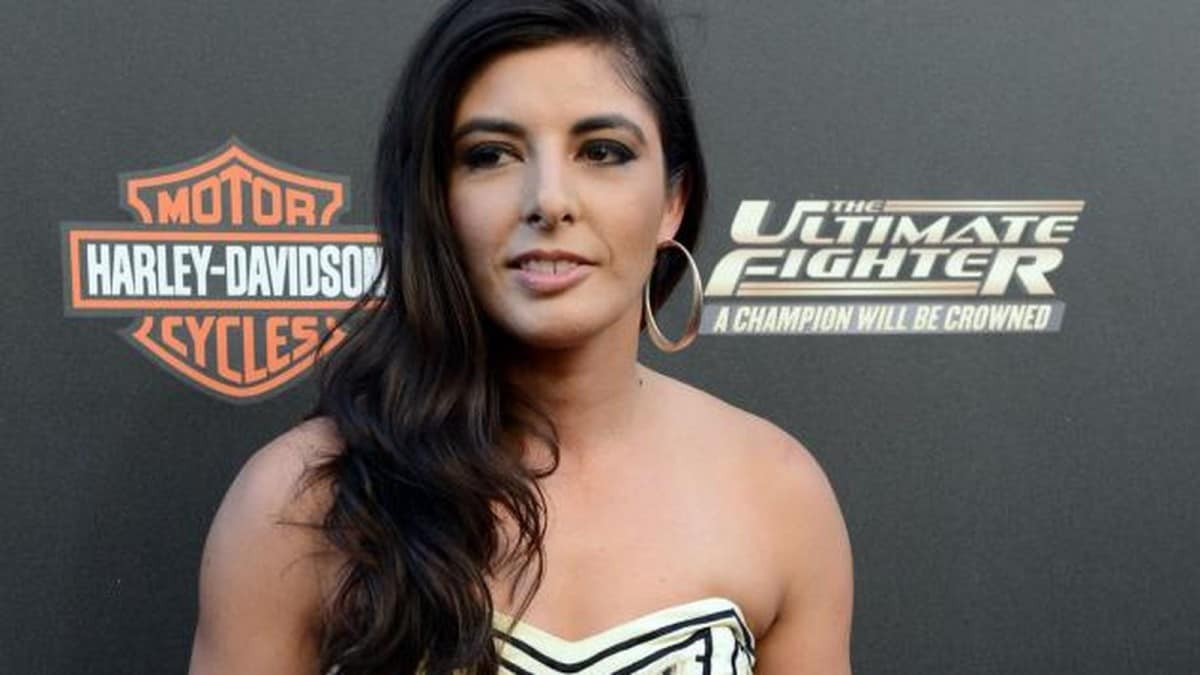 Alex Chambers Suffered Knee Injury In UFC 191 Bout With Paige VanZant 1 alex chambers