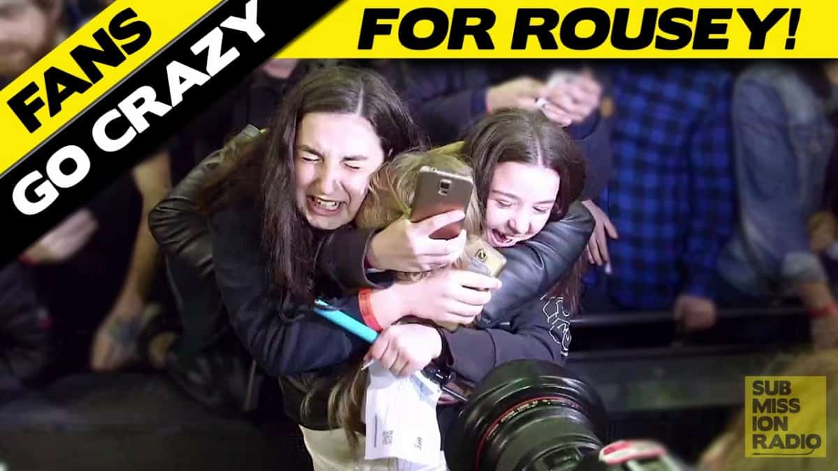 Watch Fans Go Nuts For Ronda Rousey In Australia 1