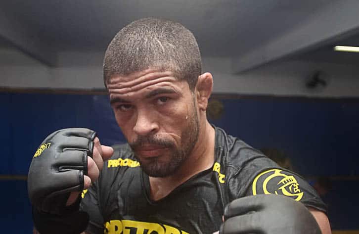 Rousimar Palhares Upset About ‘Illegal Elbows’ In His Last Fight