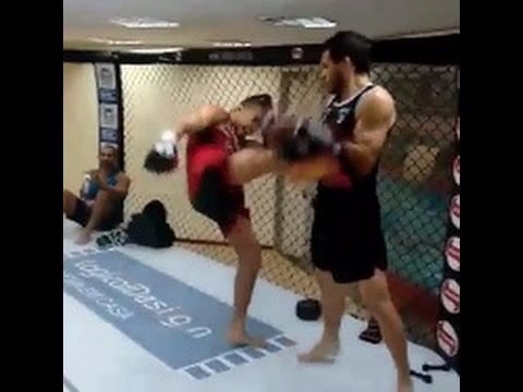 Video: Jose Aldo Blasts The Pads In Preparation For Conor McGregor