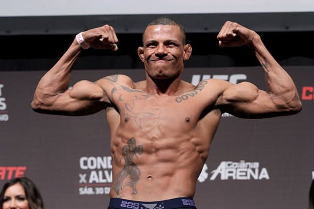 Alex Oliveira Chokes Tim Means Inside Two Rounds