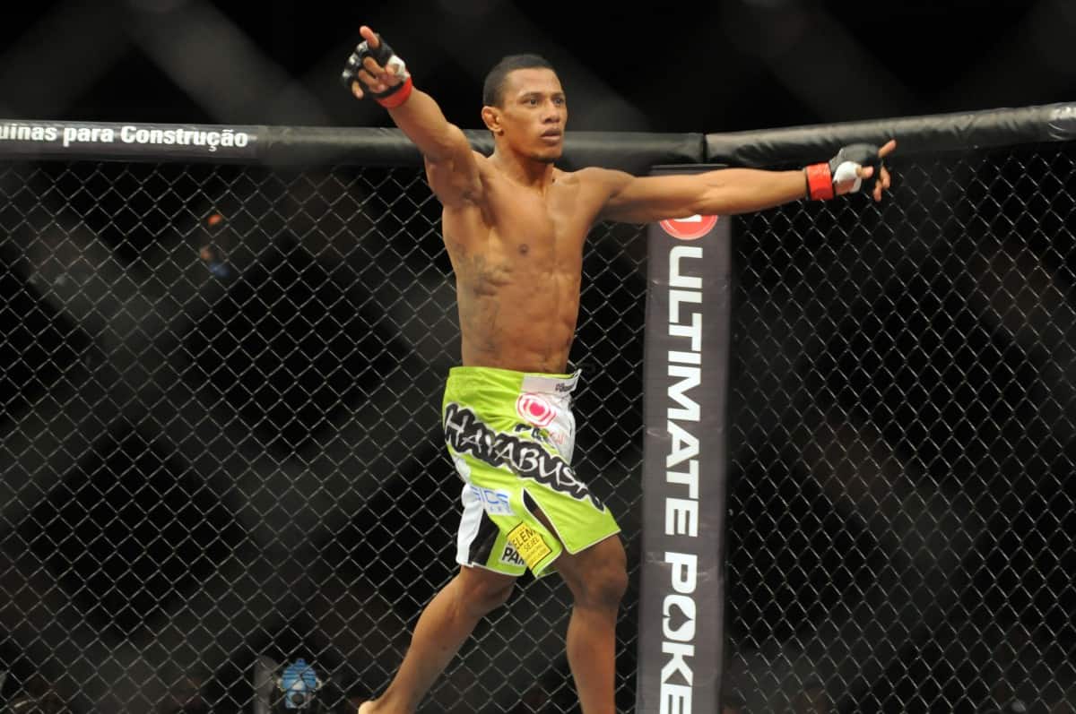 Bantamweight & Featherweight Bouts Added To UFC On FOX 18 1 Iuri Alcantara
