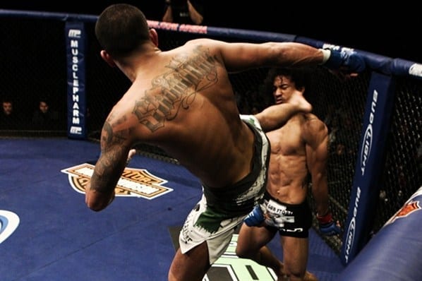 Benson-Henderson-vs-Anthony-Pettis