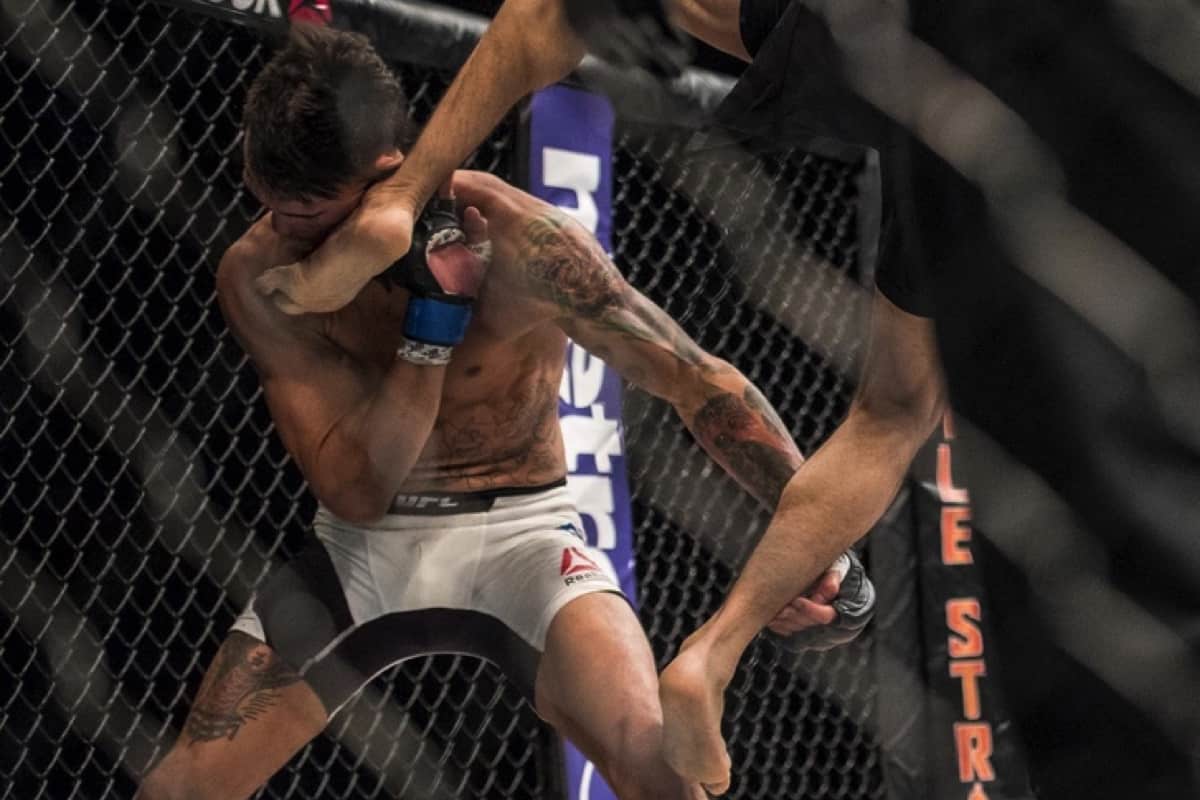 Best Of The Best: The Top 12 MMA Knockouts Of 2016 6 YairRodriguezFiliKick
