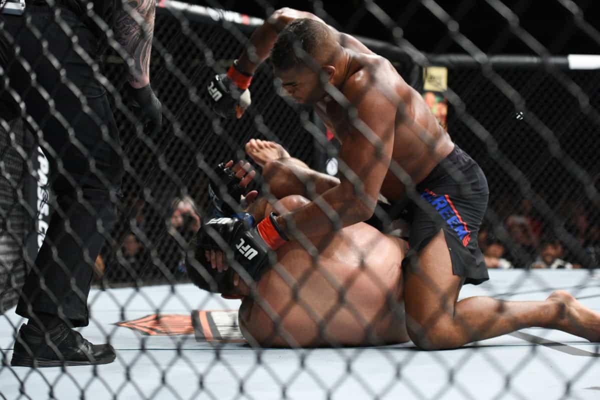 Alistair Overeem Decimates Andrei Arlovski In Rotterdam 1 USATSI 9287239 168382968 lowres