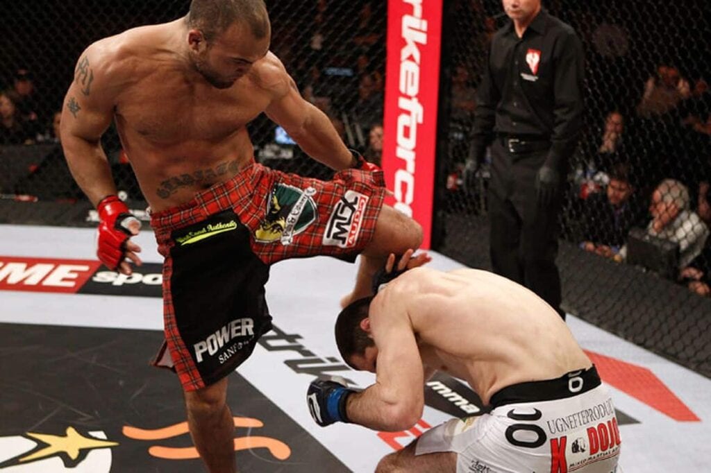 Eight Times Robbie Lawler Absolutely Destroyed His Opponent 6 Robbie Lawler vs. Adlan Amagov