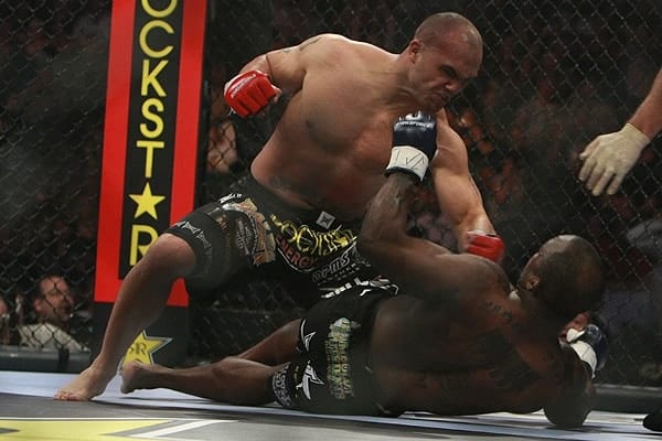 Eight Times Robbie Lawler Absolutely Destroyed His Opponent 5 Robbie Lawler vs. Melvin Manhoef