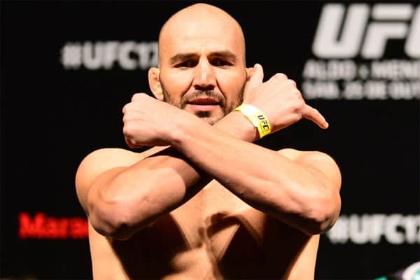 Glover Teixeira Pulled