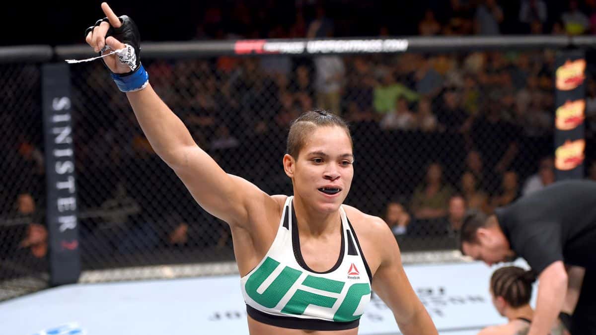 080915-UFC-Bantamweight-Amanda-Nunes-P-JE.vresize.1200.675.high.18[1]