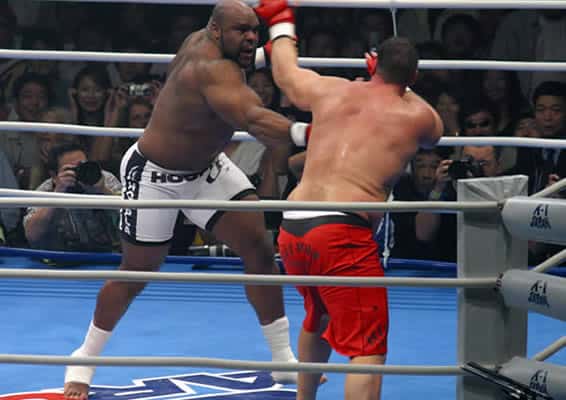 10 Real-Life Giant vs. Giant Fights In MMA 3 Bob Sapp Stefan Gamlin