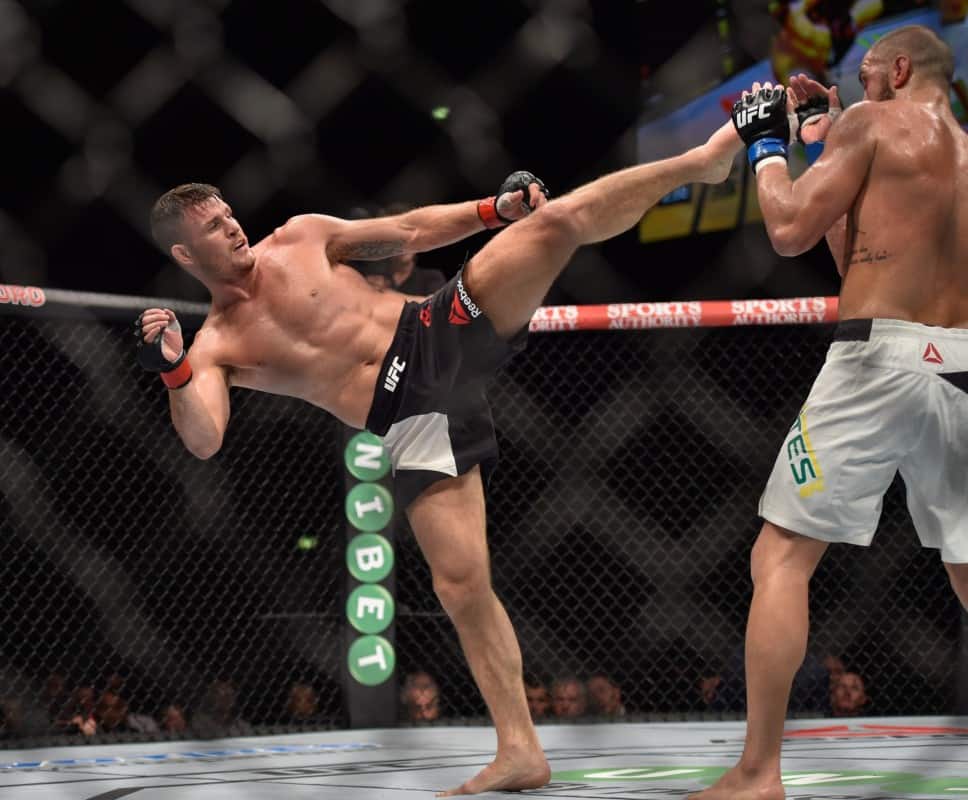Coach: Bisping Will Knock Out Henderson - With A Head Kick 1 USATSI 8703345 168382968 lowres