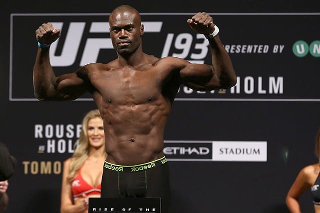 UFC St. Louis Fighter Comments On Scary Uriah Hall Situation
