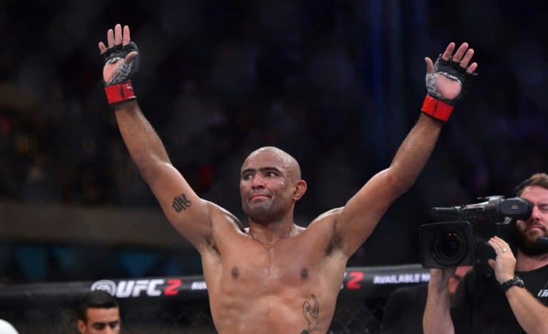 Sergio Moraes	Takes Split Decision Over Zak Ottow