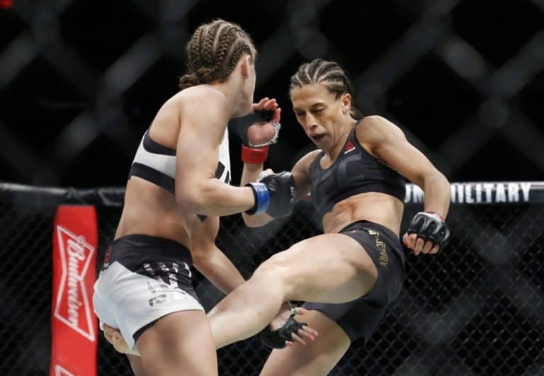 Joanna Jedrzejczyk Survives Late Scare To Retain Title Over Karolina Kowalkiewicz