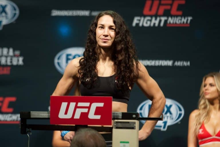 Sara McMann Submits Alexis Davis In Las Vegas