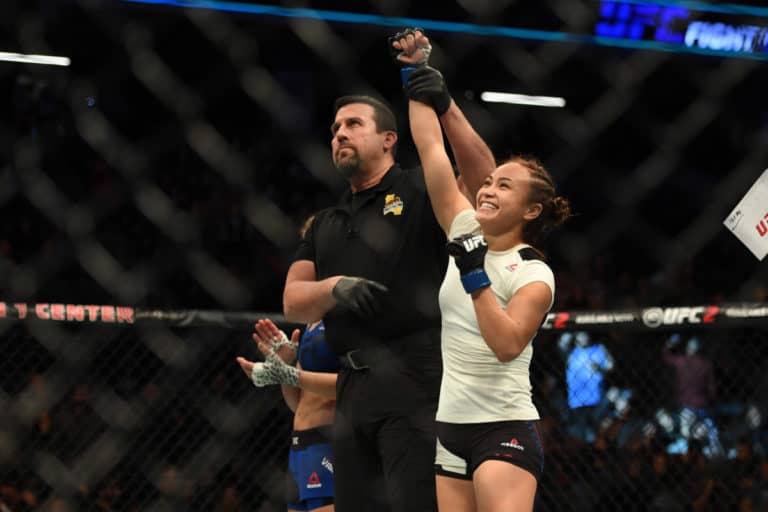 Michelle Waterson Thwarts Cortney Casey’s Submissions In Split Nod