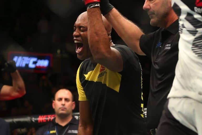 Anderson Silva Posts Emotional Response To UFC 208 Haters