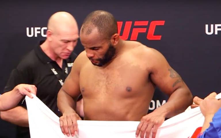 Daniel Cormier Drops One Pound In Two Minutes At Insane UFC 210 Weigh-In
