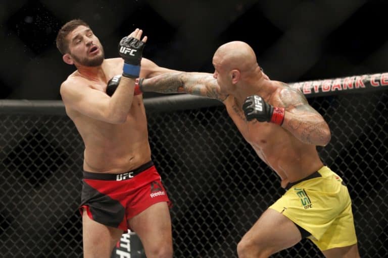 Thiago Alves Retires Patrick Cote At UFC 210