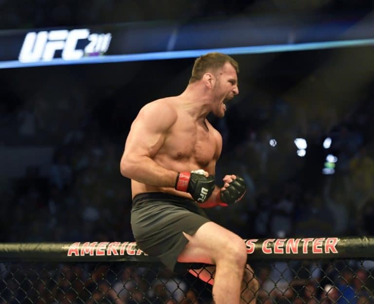 Stipe Miocic Finishes Junior Dos Santos in Opening Round