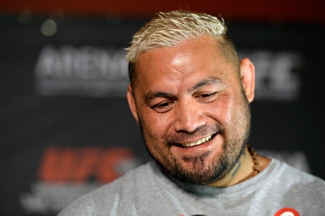 Mark Hunt Talks ‘Cheat’ Brock Lesnar & Potential Retirement