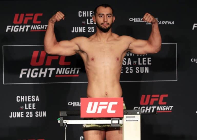 Dominick Reyes Starches Joachim Christensen in 29 Seconds