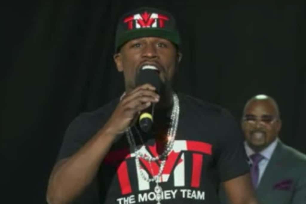 Floyd Mayweather Offers Heartfelt Apology To Dana White 2 FloydToronto2