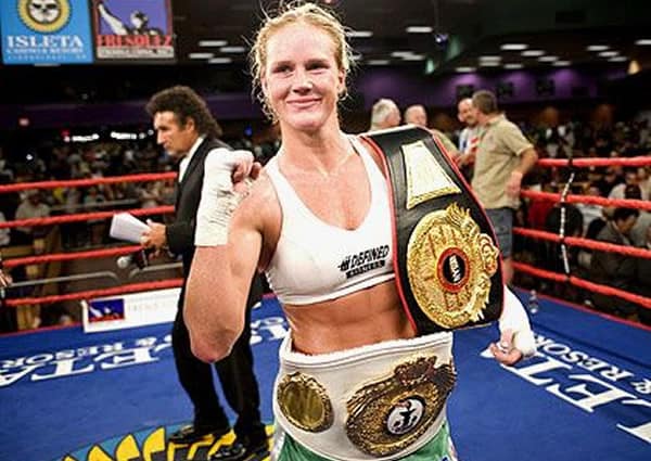 Holly Holm Discusses Thoughts On Move Back To Boxing