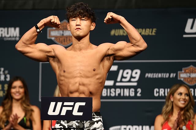 Dong Hyun Kim Finishes Takanori Gomi In Japan