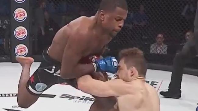 Video: Bellator Fighter Debuts With Monstrous Flying Knee
