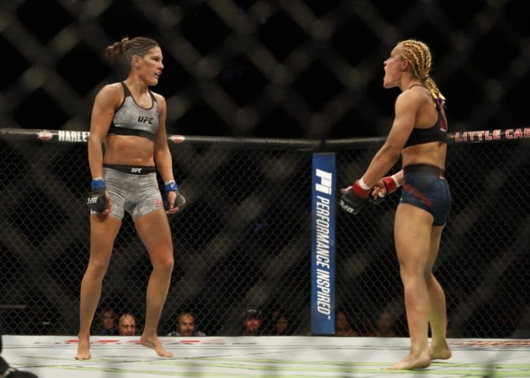 Felice Herrig Details How Cortney Casey Threw Bloody Booger At Her