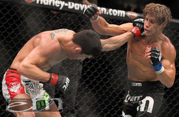 UFC 132: Dominick Cruz vs Urijah Faber - Sports Stock Photography ...